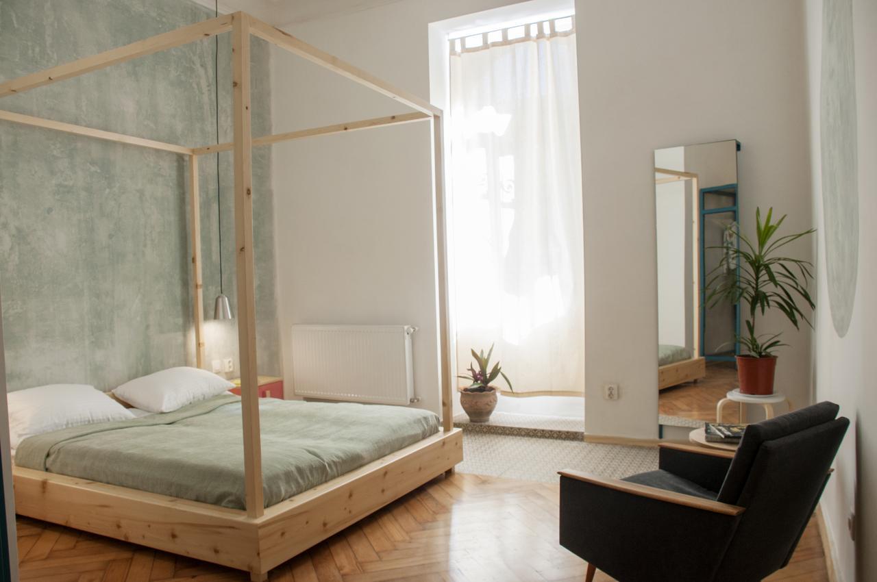Black Tomato Tbilisi Hotel Ngoại thất bức ảnh