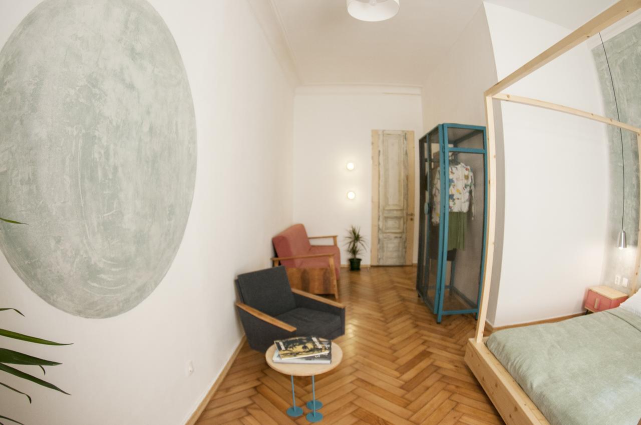 Black Tomato Tbilisi Hotel Ngoại thất bức ảnh